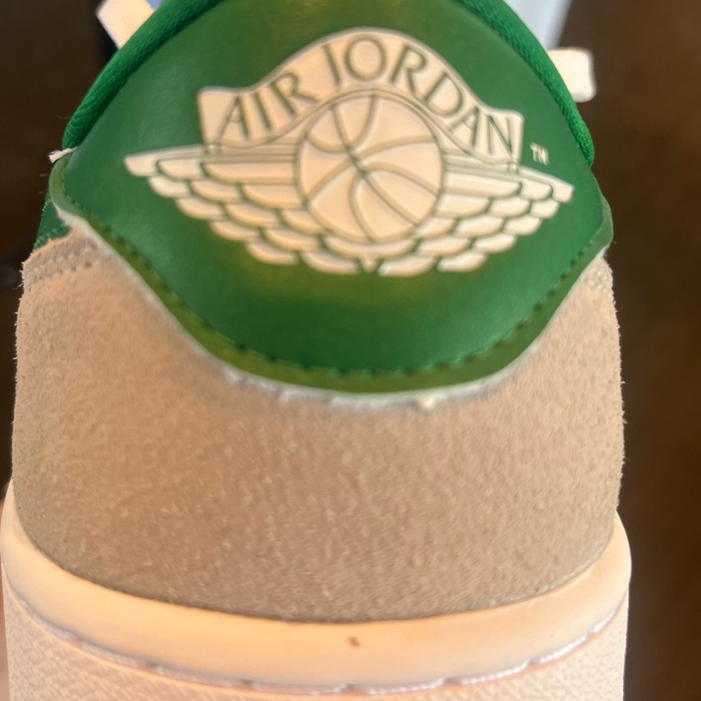 JORDAN LOW TOP GOLF SHOES!! Legit!! 2 colors in all sizes! Selling fast!! Gifts!